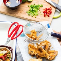 Super Easy Crispy Chicken Wings with glutinous rice